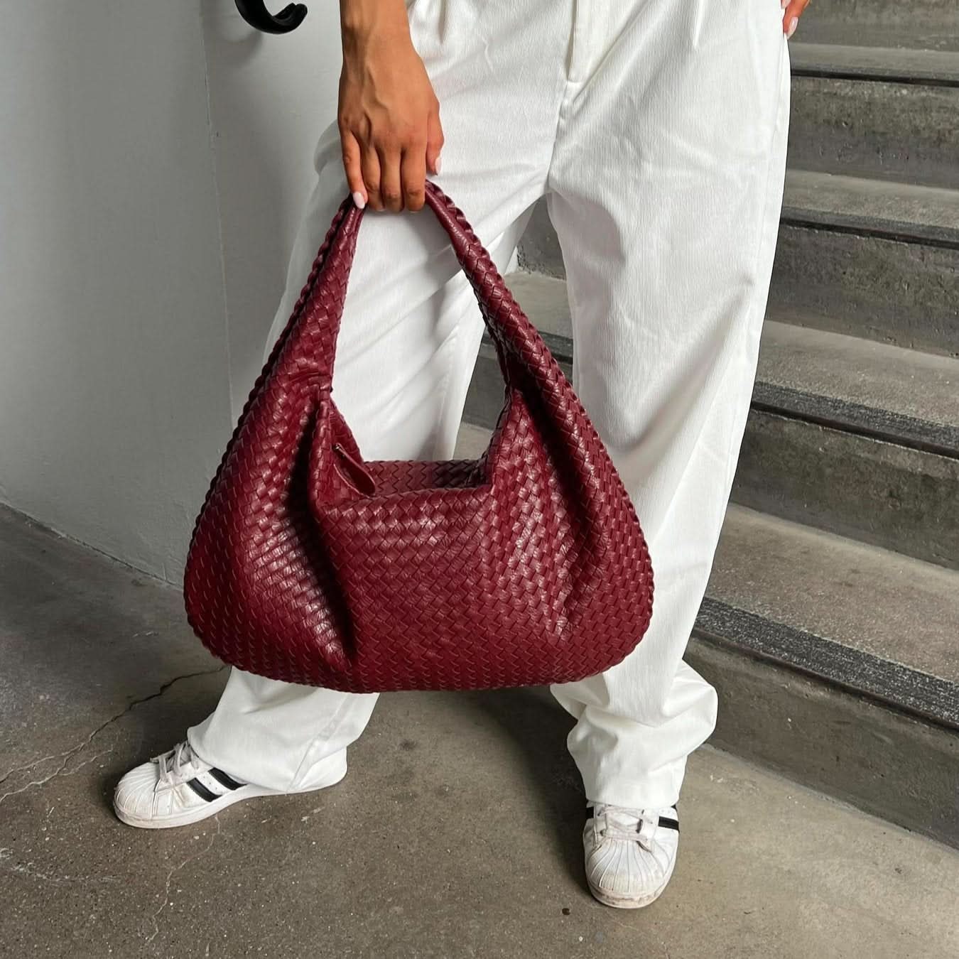 Ivie Shoulder Bag